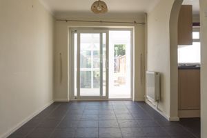 Dining Room- click for photo gallery